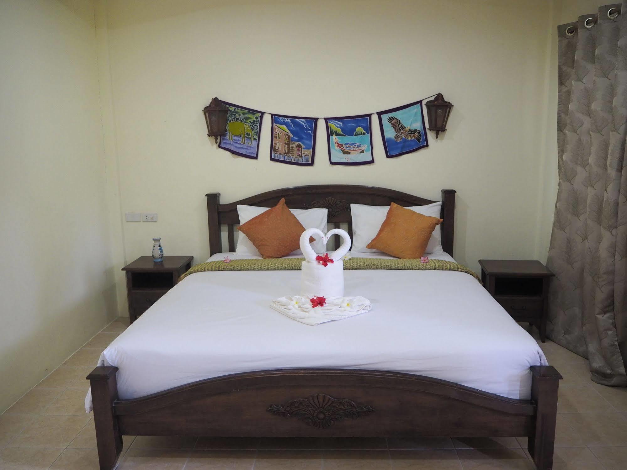 Euro Lanta White Rock Resort Ко-Ланта Екстер'єр фото